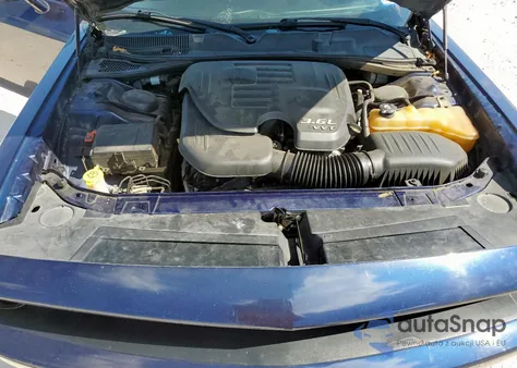 2016 Dodge Challenger Sxt z USA, uszkodzony, nr VIN 2C3CDZAG3GH158697